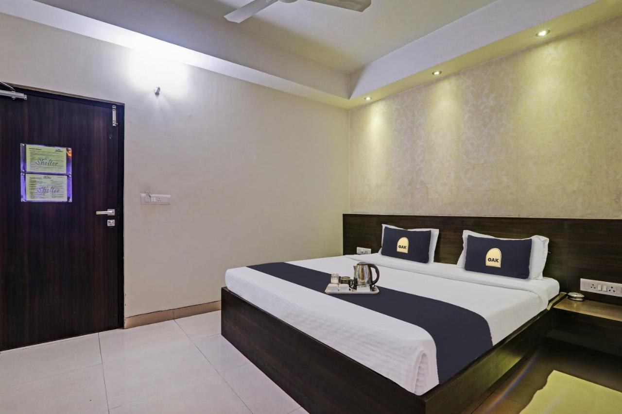 Townhouse Oak Hotel Shelter Lucknow Exterior photo